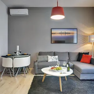 D&a Center With Free Parking Apartment